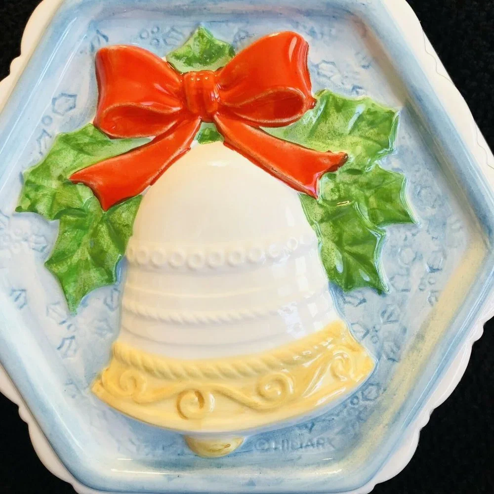 Vintage 1983‎ HIMARK Holiday Decorative Ceramic Christmas Bell Mold Japan 8x8x8